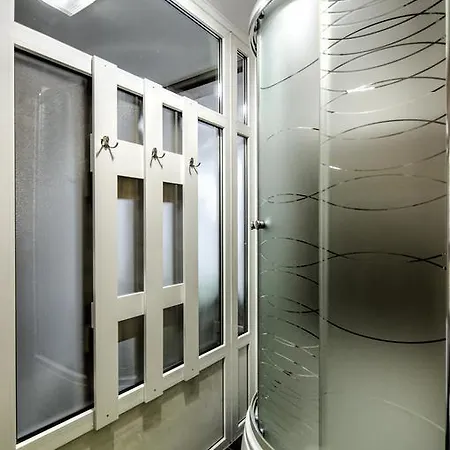 Apartment Alfa Leva 2